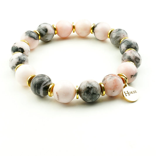 Bracelet ZOÉ en jaspe rose zébré avec finitions dorées – Hokee Minéraux