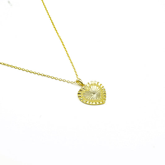 Collier NAOMIE doré avec pendentif cœur – Hokee Minéraux