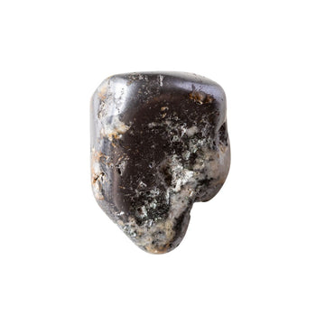 Magnétite pierre naturelle utilisée en lithothérapie pour l’ancrage et l’équilibre énergétique