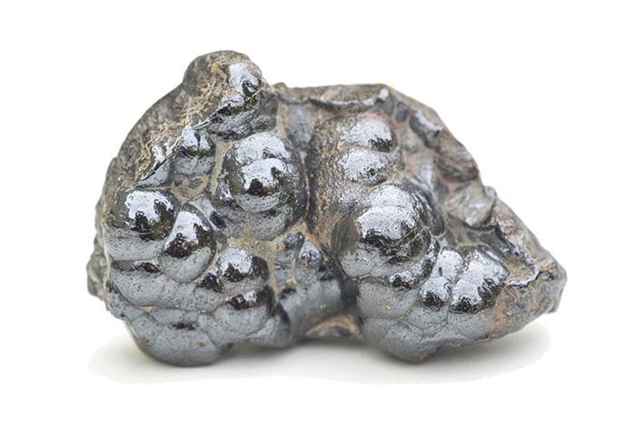 Pierre d’hématite naturelle aux reflets métalliques gris foncé
