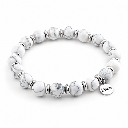 Bracelet LÉONDINE en howlite naturelle 8 mm finition silver sur fond clair