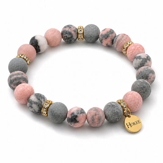 Bracelet ROMY en jaspe rose zébré mat 10 mm avec strass dorés HOKEE