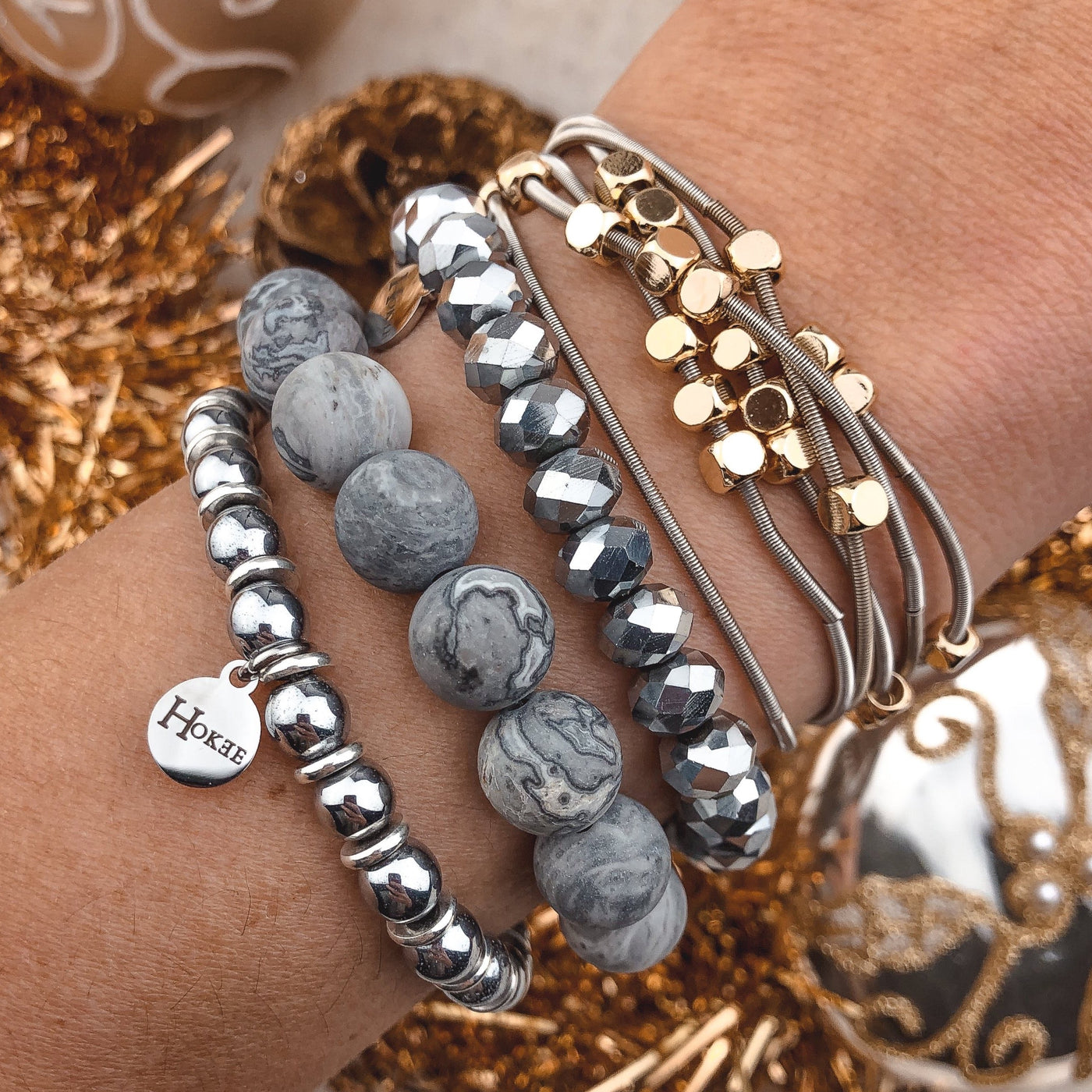 Bracelet ICE en hématite naturelle 6 mm porté au poignet