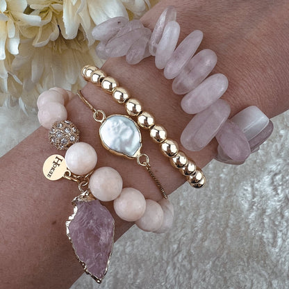 Bracelet MADDY en jade beige avec quartz rose