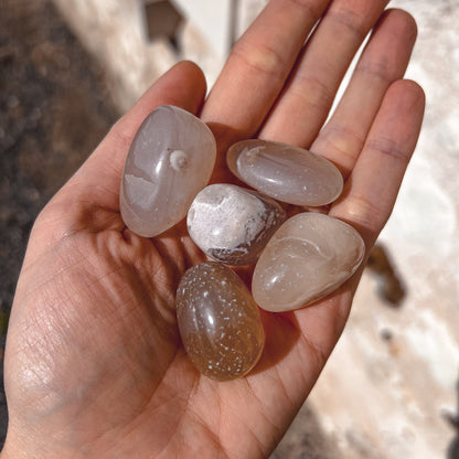 Pierre d'agate roulée Hokee Minéraux